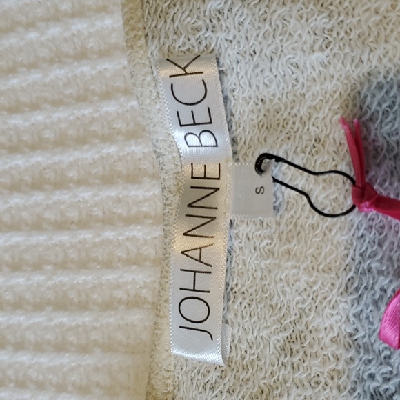 Joanne Beck 3/4 sleeve womens top size S blue & off white new with tags - Picture 6 of 8